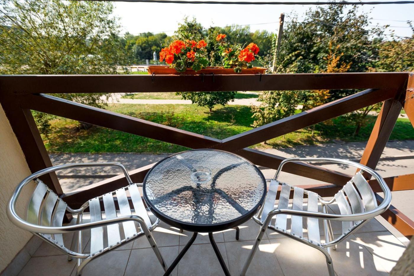 Guest House Shale 빈니차 외부 사진
